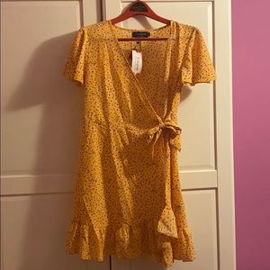 Ruffled floral yellow summer dress